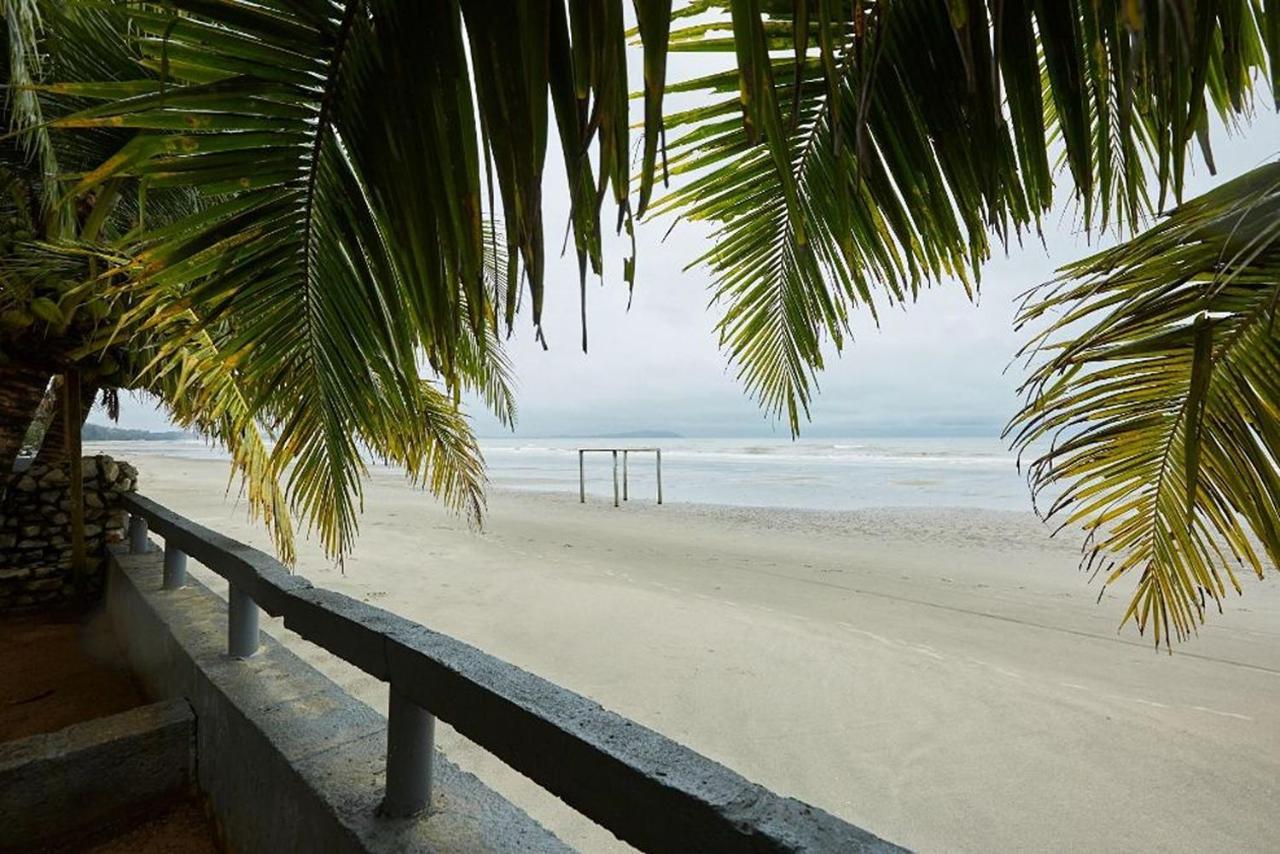 Studio de 5500 m² en avec 1 salle de bains privée à Beserah Kampung Sungai Karang Extérieur photo