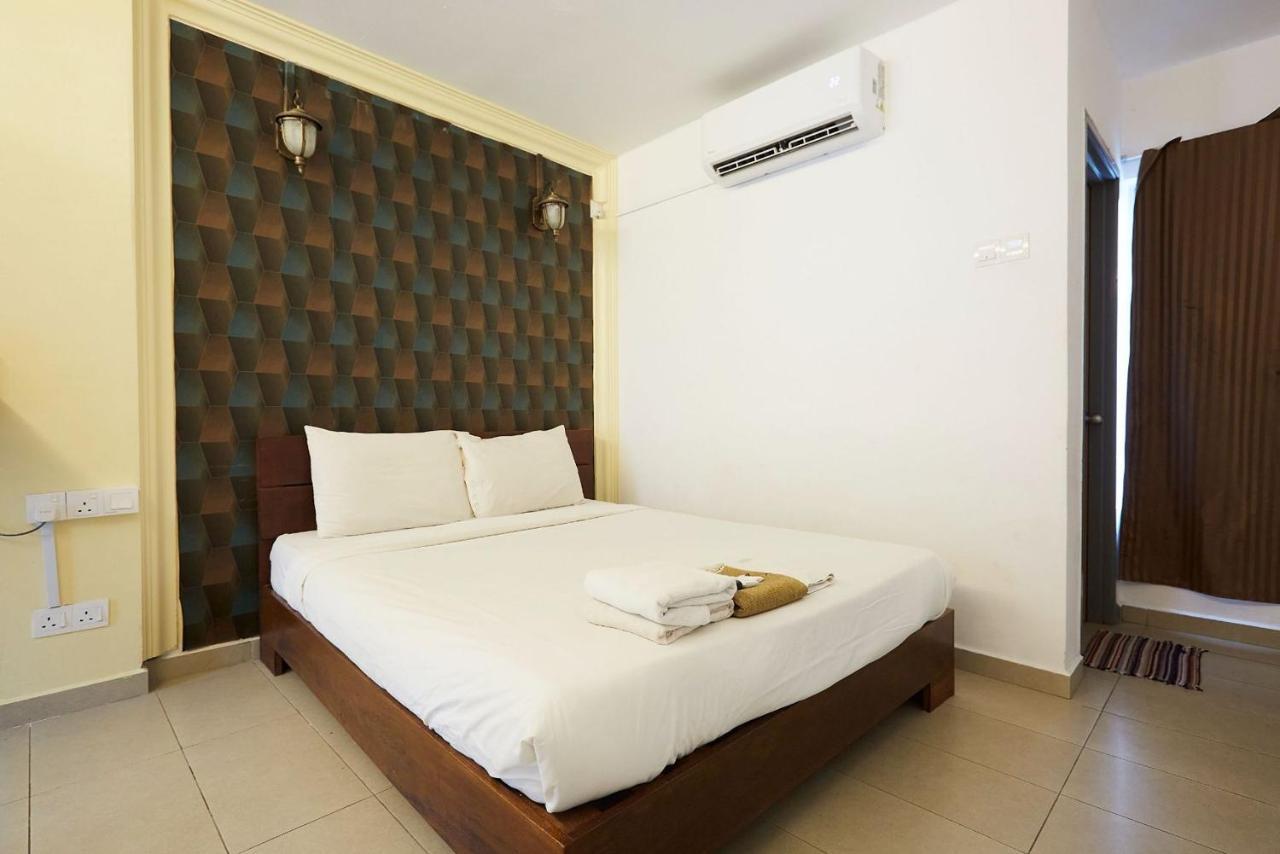 Studio de 5500 m² en avec 1 salle de bains privée à Beserah Kampung Sungai Karang Extérieur photo