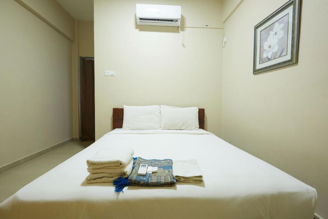 Studio de 5500 m² en avec 1 salle de bains privée à Beserah Kampung Sungai Karang Extérieur photo