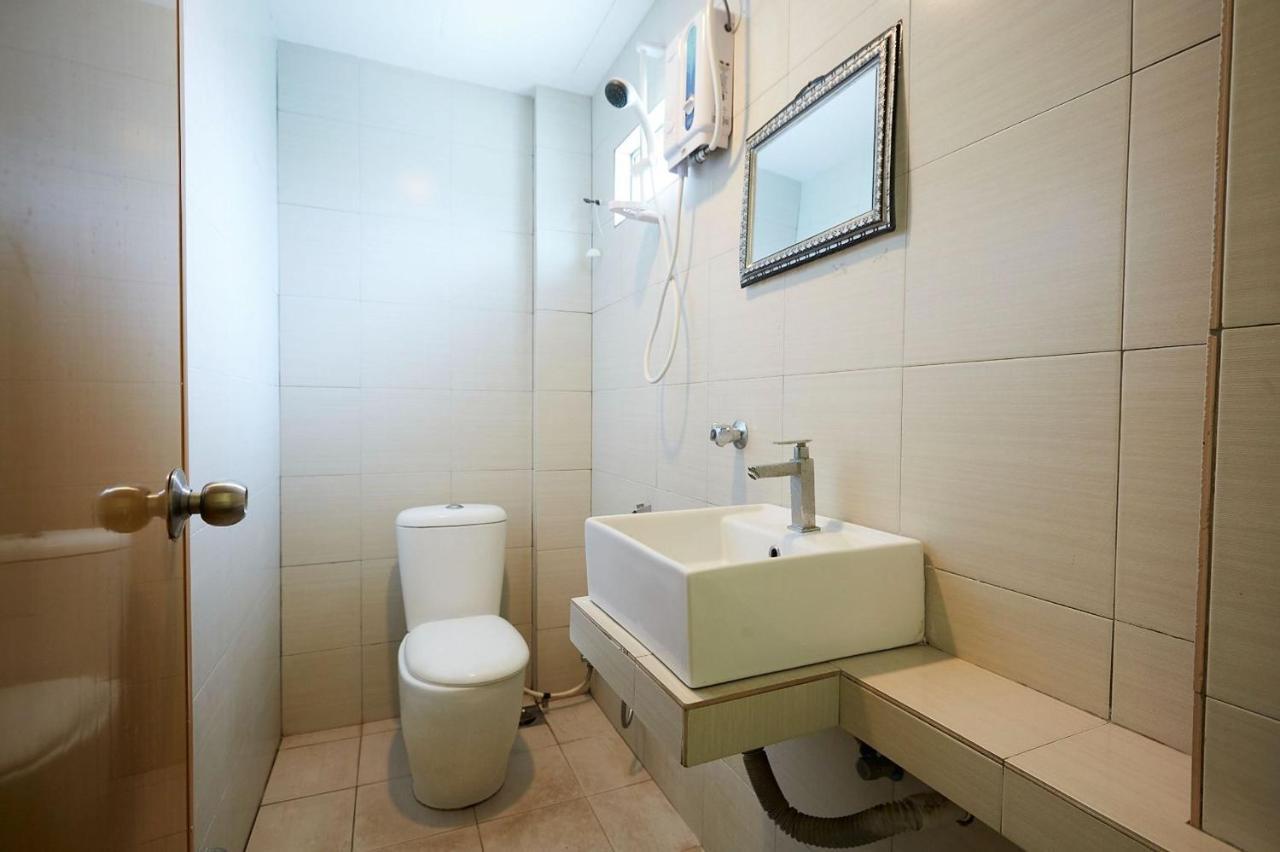 Studio de 5500 m² en avec 1 salle de bains privée à Beserah Kampung Sungai Karang Extérieur photo
