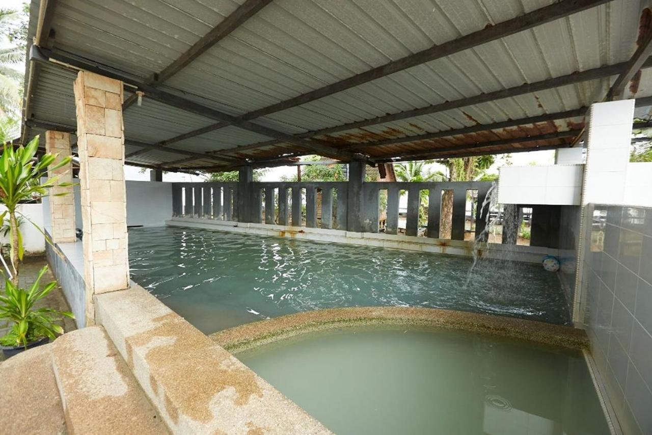 Studio de 5500 m² en avec 1 salle de bains privée à Beserah Kampung Sungai Karang Extérieur photo