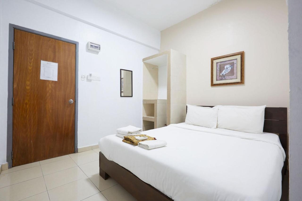 Studio de 5500 m² en avec 1 salle de bains privée à Beserah Kampung Sungai Karang Extérieur photo