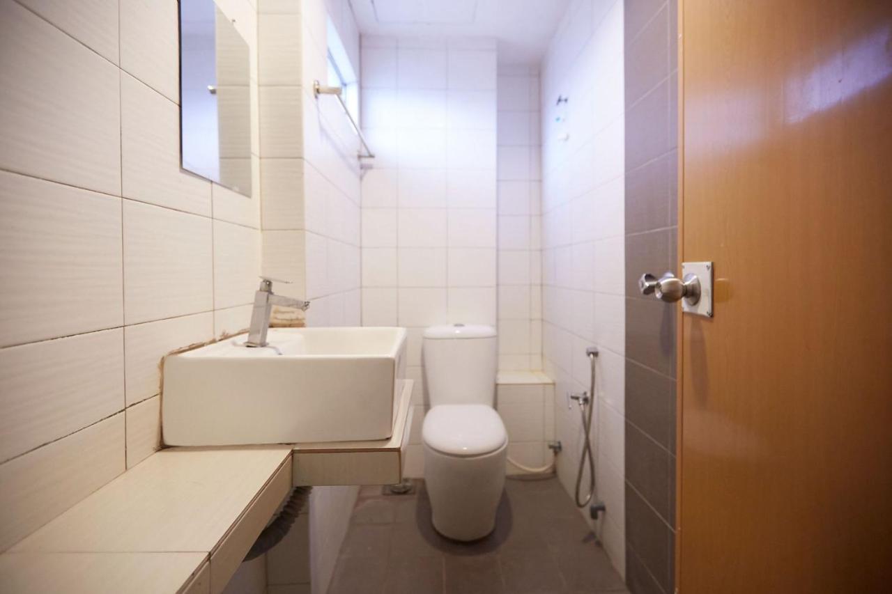 Studio de 5500 m² en avec 1 salle de bains privée à Beserah Kampung Sungai Karang Extérieur photo